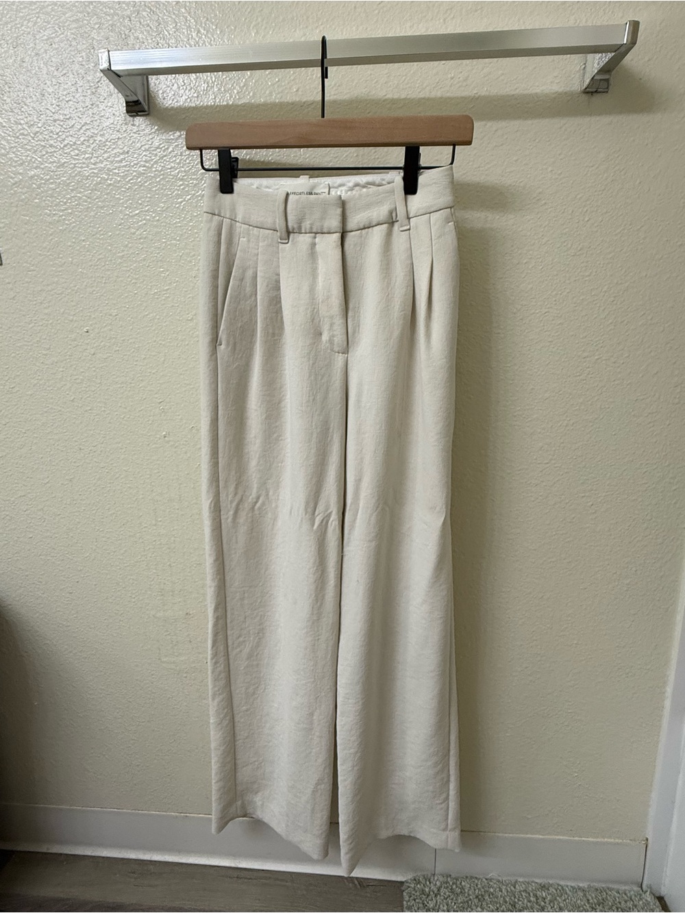 Aritzia Effortless Pants